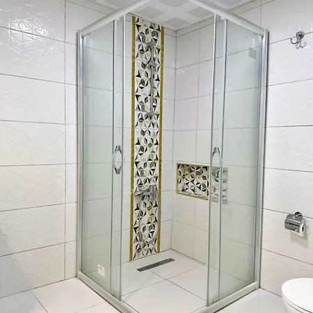 Sunny Escape, Just 400m From The Apartment Antalya